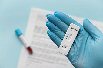 FDA одобрило безрецептурную продажу первого экспресс-теста на COVID-19