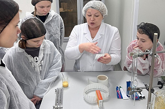 В Пензе состоялись экскурсии на фармацевтическое производство для детей-инвалидов и сирот